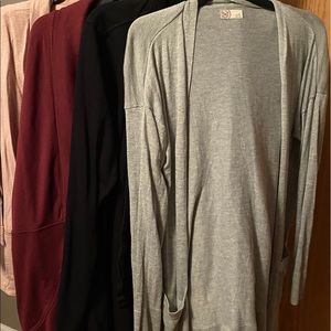 So size XL light gray cardigan